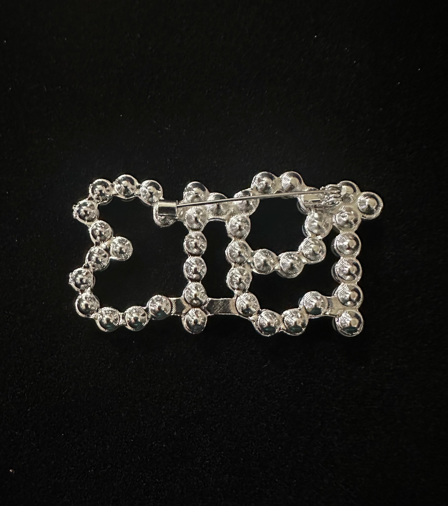 Delta “1913” Pearl Lapel Pin - Silver – That Greek Life